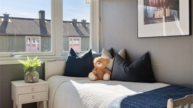 Rommet er enkelt å innrede etter egne ønsker og behov.