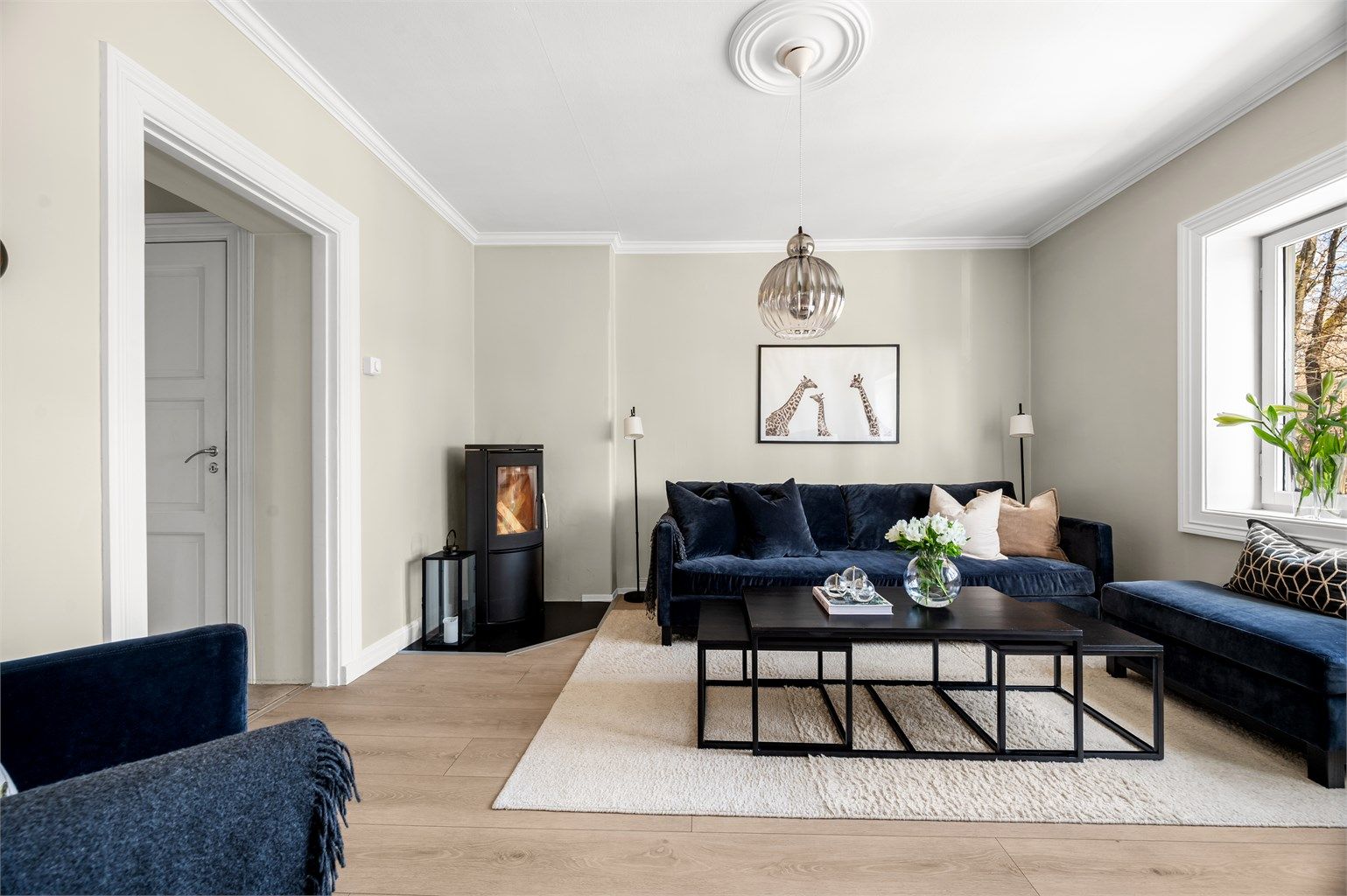 Tom Martinsen v/ Krogsveen har gleden av å presentere en lekker og gjennomgående 2-roms selveierleilighet på populære Torshov. 