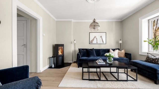 Tom Martinsen v/ Krogsveen har gleden av å presentere en lekker og gjennomgående 2-roms selveierleilighet på populære Torshov.