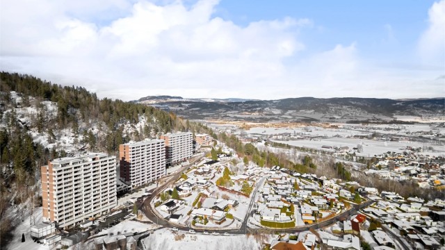 Bragernesåsen blant annet til Klopptjern med gode bademuligheter