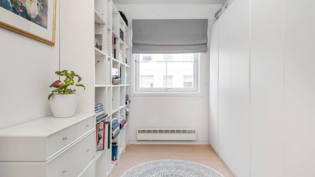 Soverommet på 7 kvm benyttes i dag som garderoberom.