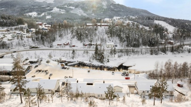 Nærhet til innsjøen Soneren gir flotte muligheter for bading, fisking og båtliv.