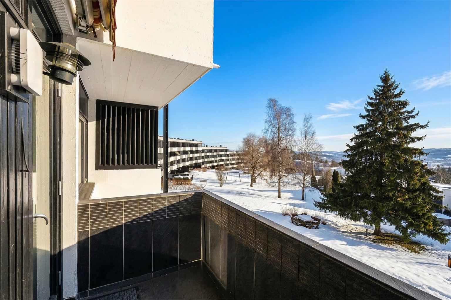 Nhut Nam Huynh har gleden av å ønske velkommen til Stalsberg Terrasse 10!