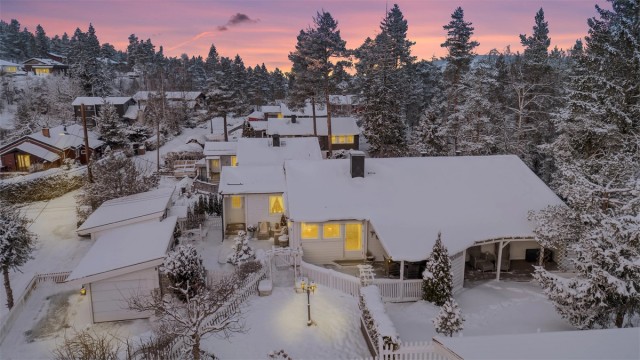 Velkommen til Tyribakken 8! Presenteres av Silje Frankplads v/ Krogsveen avd. Skedsmokorset