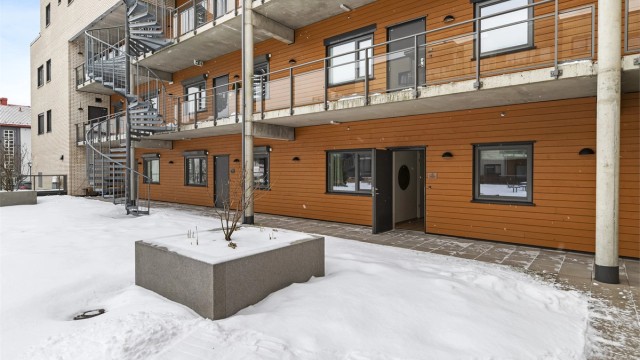 Stensatt svalegang og nydelige fellesarealer