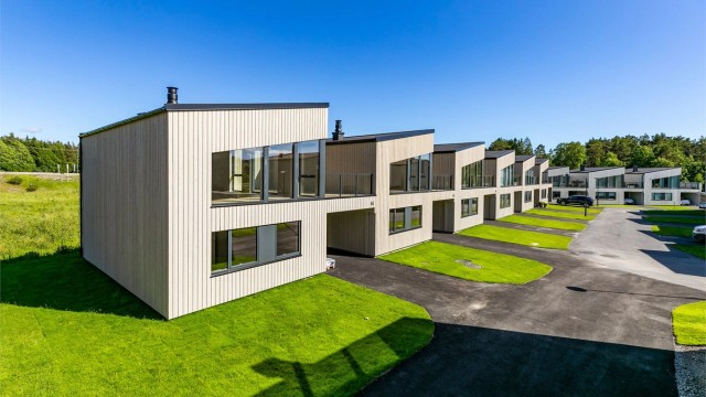 De 3 siste boligene på Tunet er nå ferdigstilt og leveringsklare - Flytt inn i en splitter ny, innbydende bolig! Moderne og stilrene.
Foto; Børge Oppegård