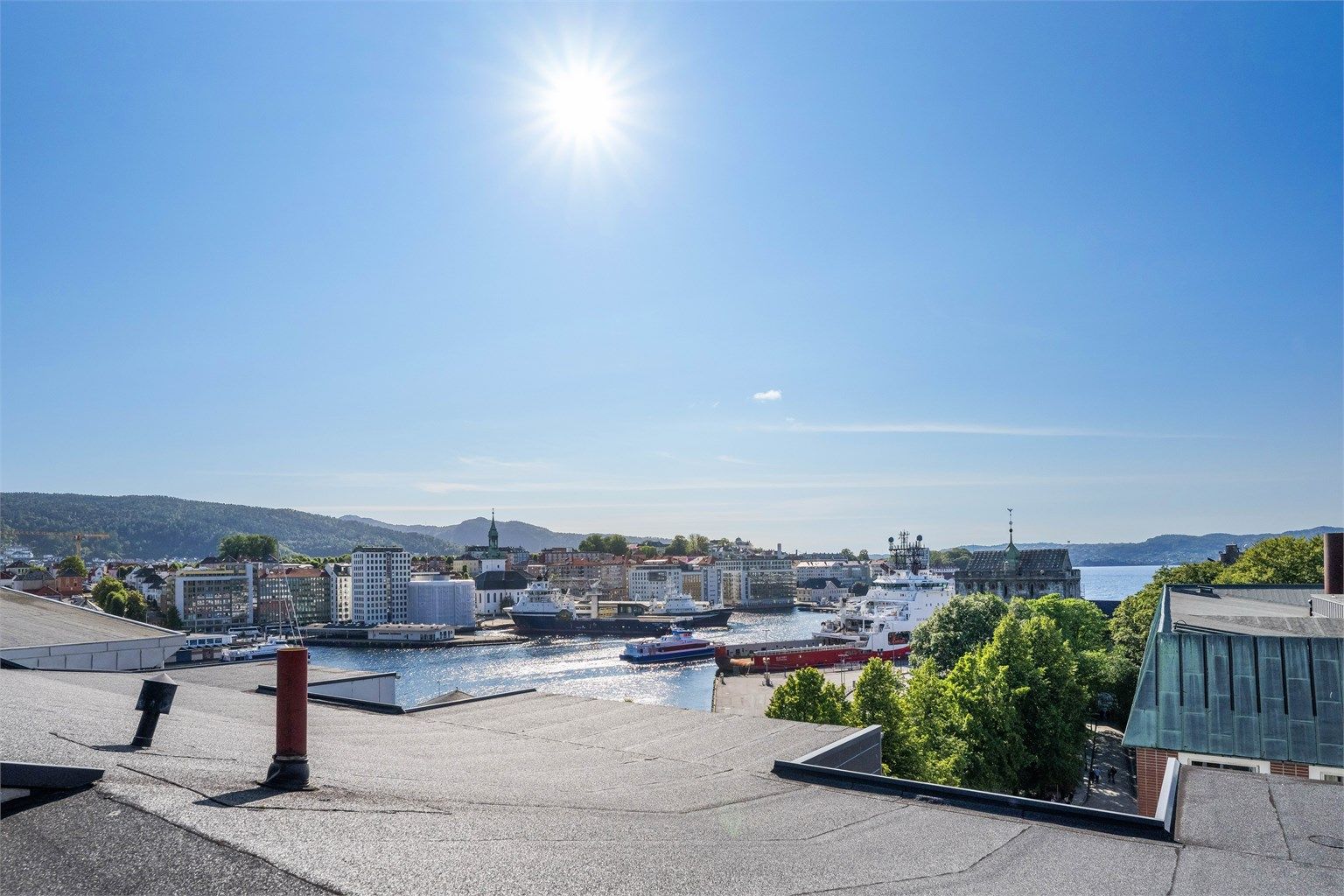 Utsikt fra takterrassen. 