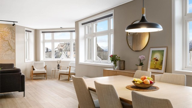 Gjerdegata 1 presenteres av Krogsveen v/eiendomsmegler & partner Elisabeth Skjold og eiendomsmegler Robert T. Iversen