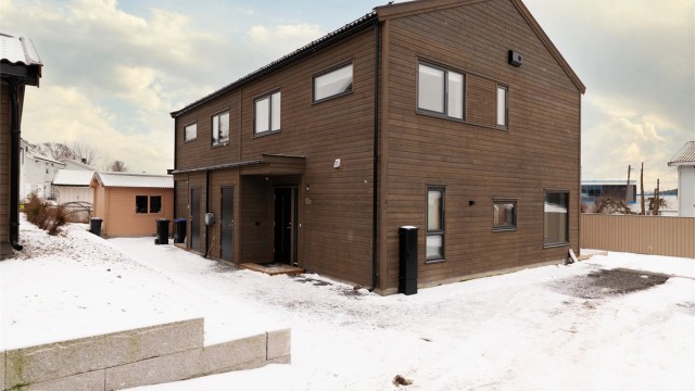 Knobels vei 10C presenteres av Jørgen Sande Johansen i Krogsveen. Fotograf; Kristoffer Kristiansen