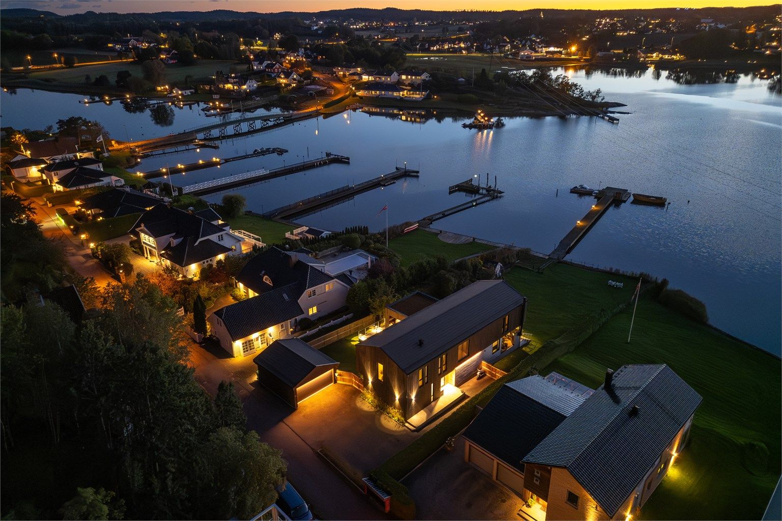 Flotte boliger på rad og rekke. 