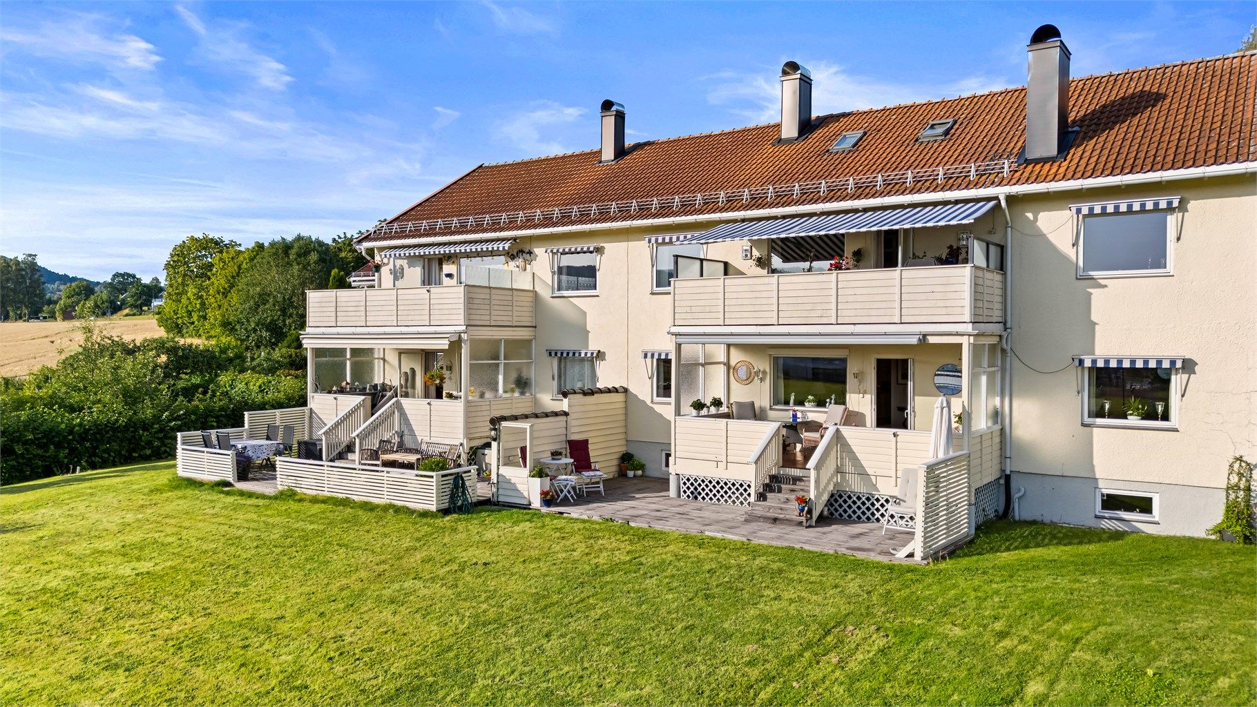 Boligen ligger i et hyggelig boligområde på Kolsås i Bærum.