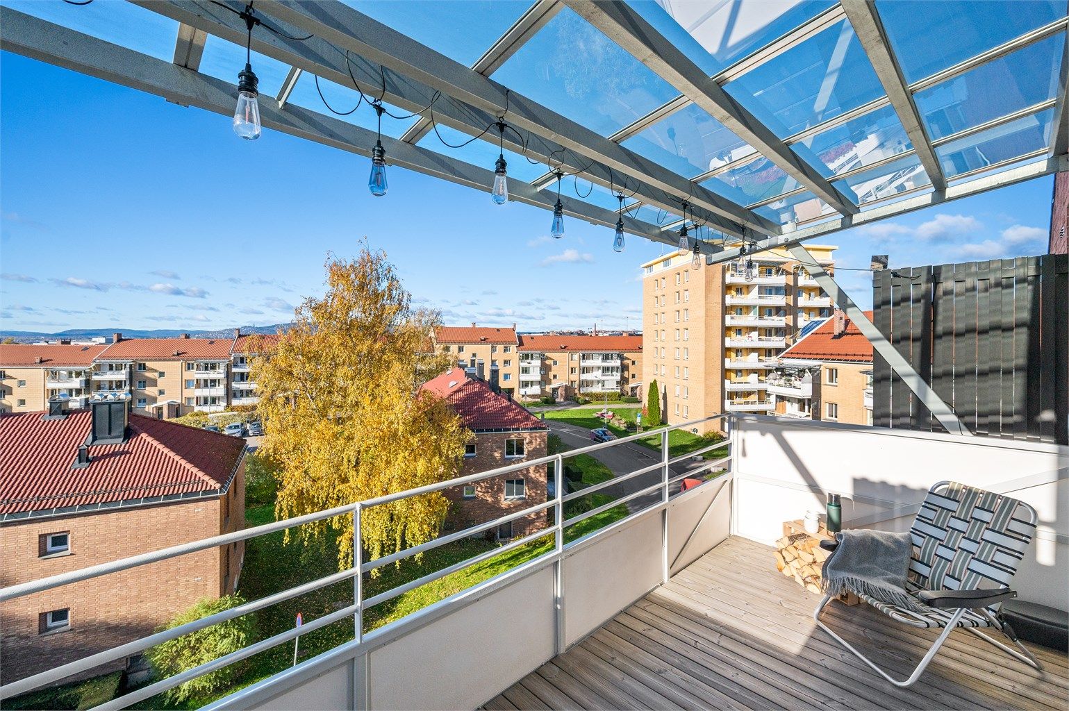 Tom Martinsen v/ Krogsveen har gleden av å presentere St. Jørgens vei 65. Foto: Peter Futo/Cool Pics AS