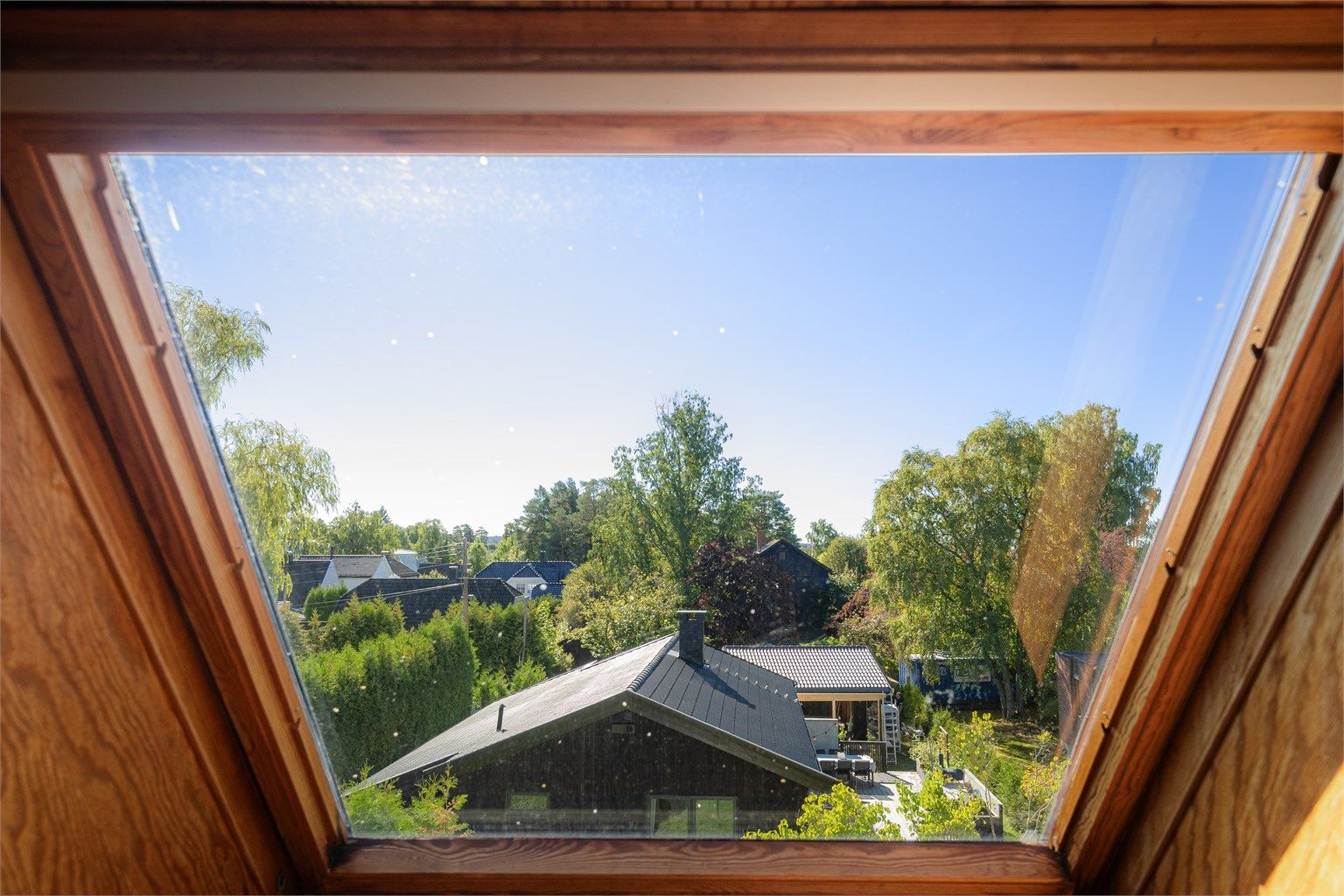 Boligen ligger i et populært og rolig villaområde på Nordstrand.