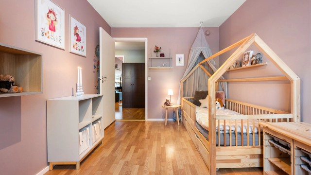 Et fleksibelt rom som egner seg godt som barnerom, gjesterom eller kontor.