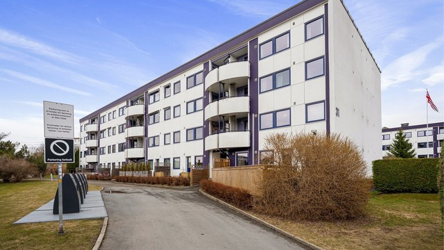 Adkomst til leiligheten via felles trappeoppgang.