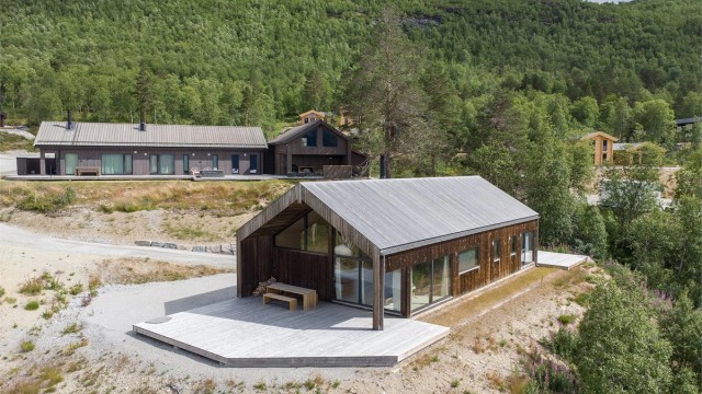 Velkommen til Lisvingen 64 presentert av Eiendomsmegler/Partner Harald Osdal
Foto: Jarle Osen
