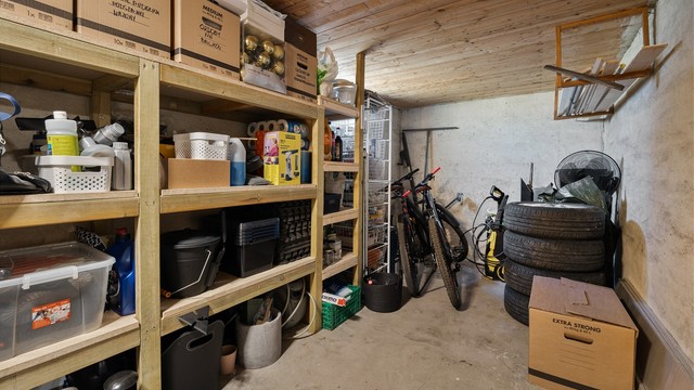 Bod 2 i kjeller - Bodene er etablert på borettslagets fellesareal