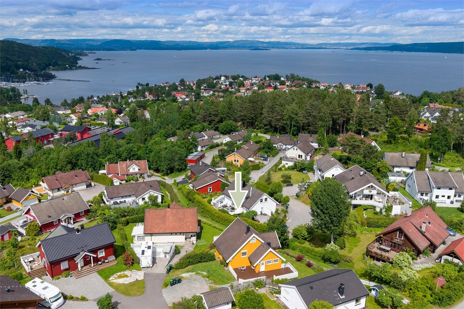 Beliggende i rolig blindvei
