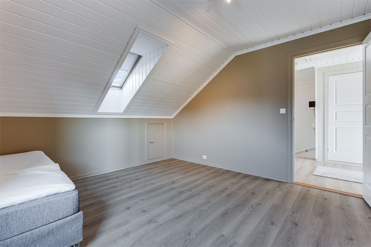 Soverom 2 på loft