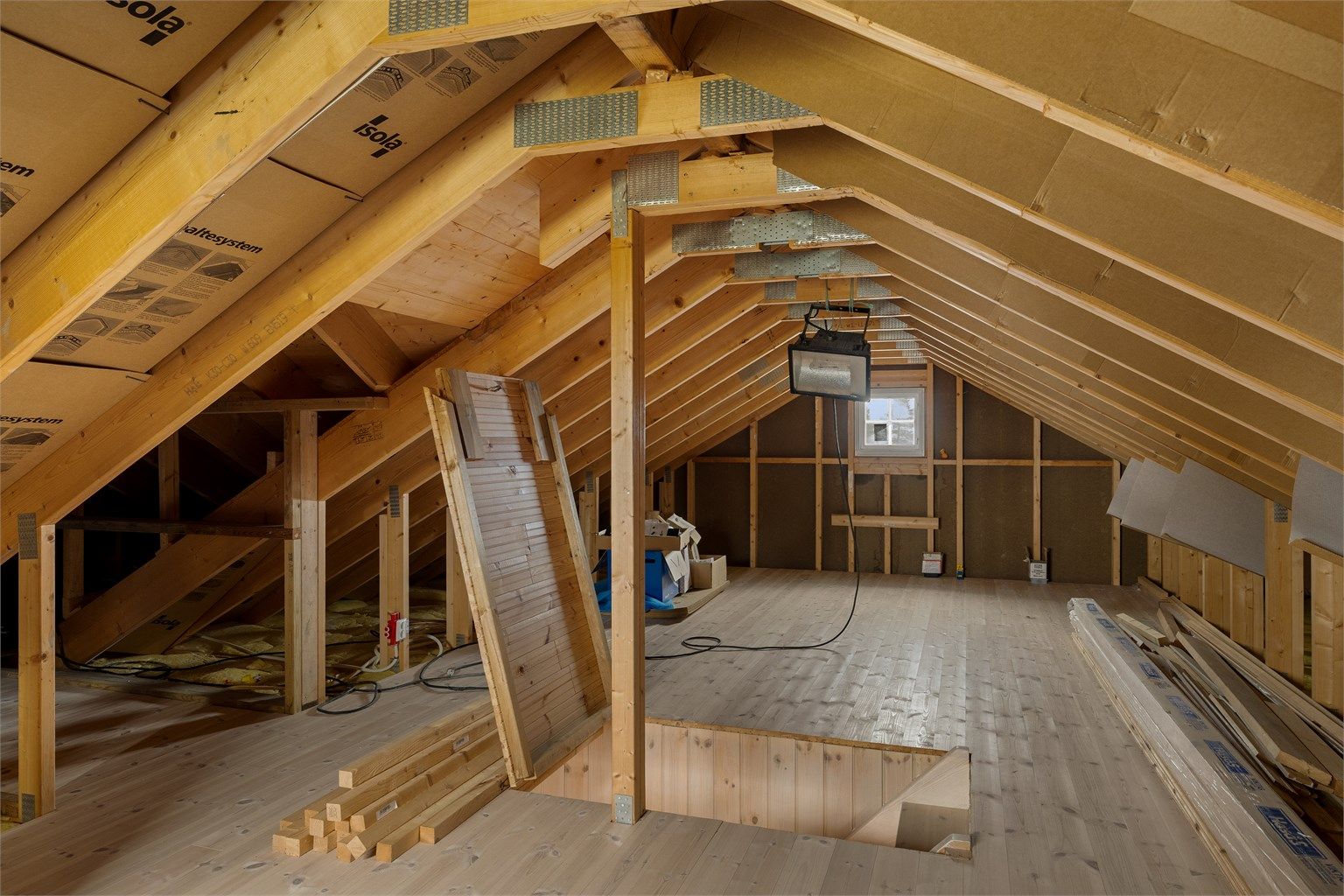 Uinnredet hems/loft.