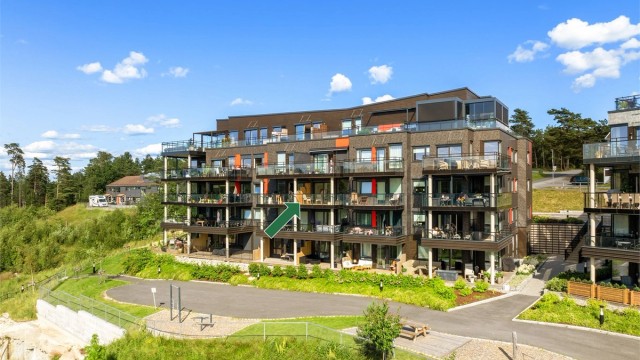 Seksjon 84 i Rådalslia Boligsameie presenteres av Jonathan Dahl i Krogsveen.