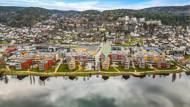 En attraktiv beliggenhet i Drammen, med nærhet til både byliv og natur.