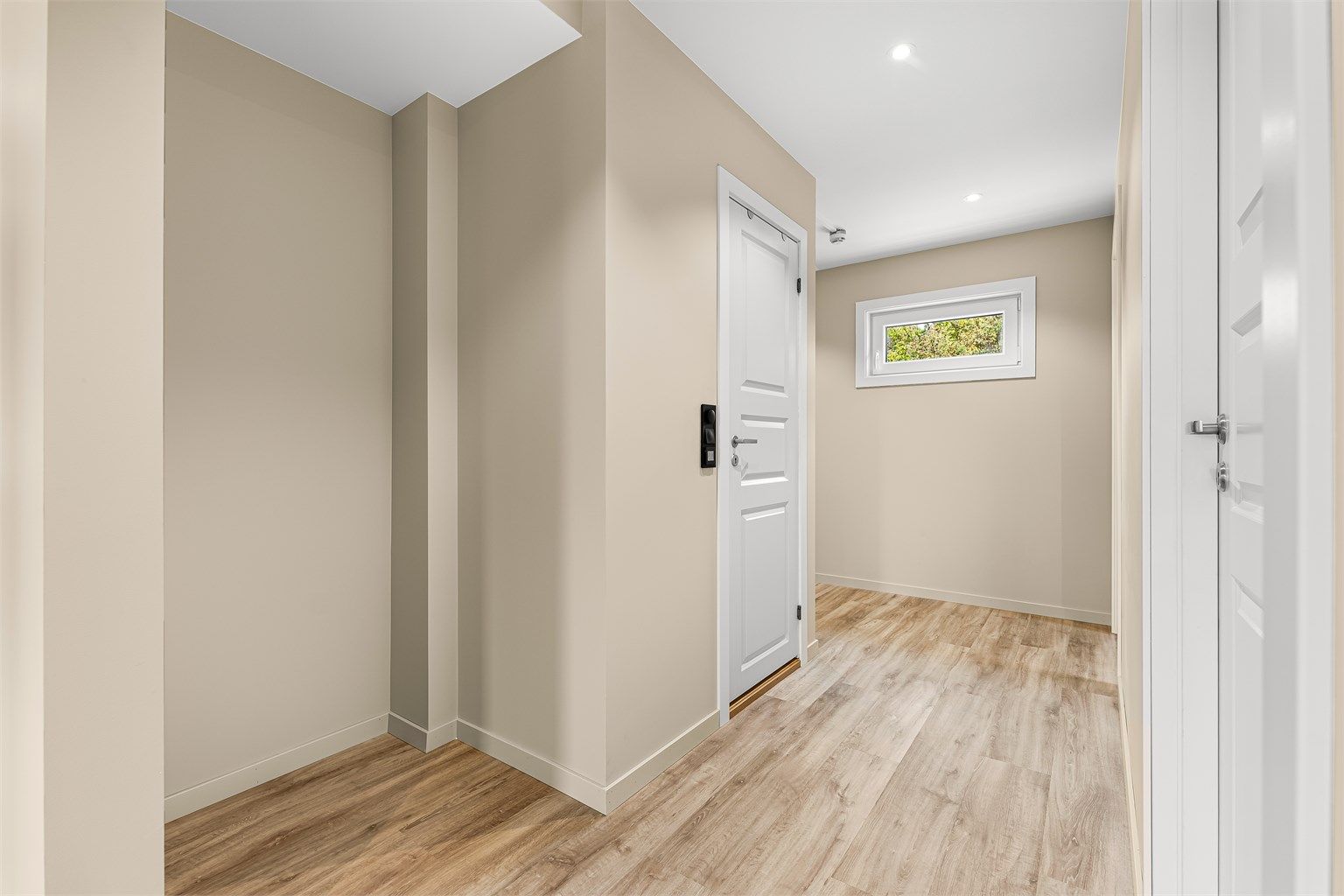 Plass til ulike garderobeløsninger.