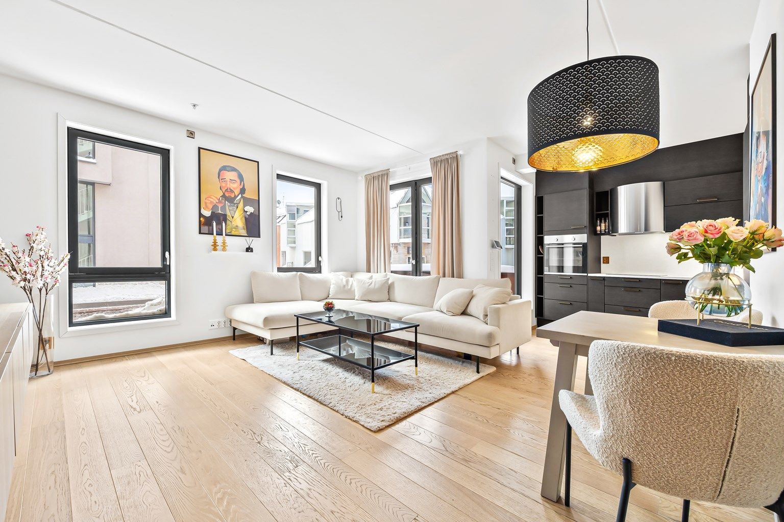 Nyere leilighet som har en sentrumsnær beliggenhet med gjenværende garantistillelse fra utbygger (5 år fra 2021).