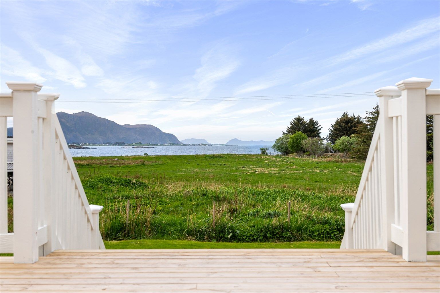 Eiendommen ligger landlig til i naturskjønne omgivelser, med kort vei til sjøen og flotte turområder.
Foto: Stian Wiik