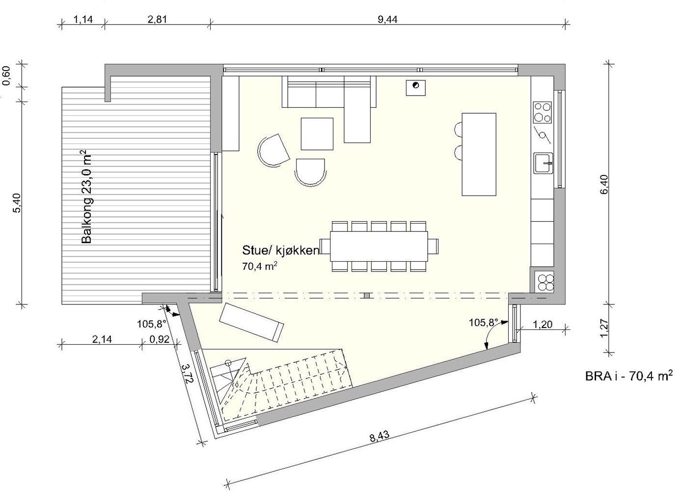 Toppetasjen er et åpent og sosialt allrom på over 70 m² med stue, kjøkken og spisestue.