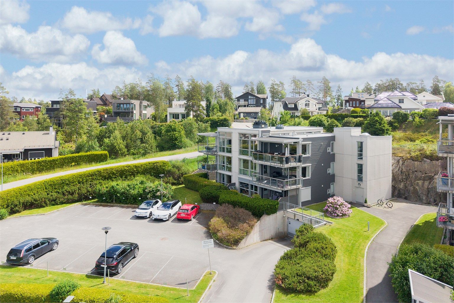 Sameiet består av 34 boligseksjoner fordelt på 5 bygg.