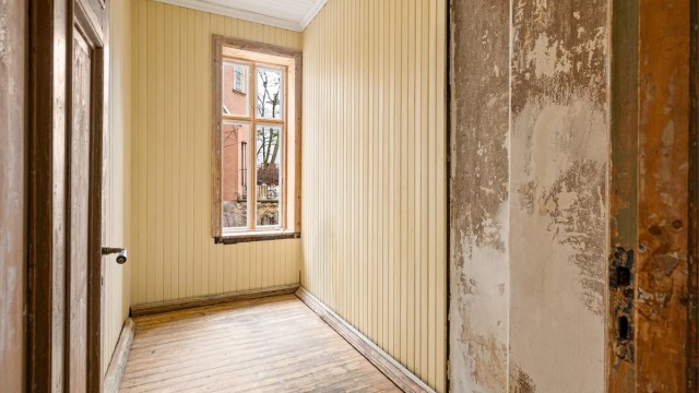 Et mindre rom som kan fungere som bod eller walk-in-closet.