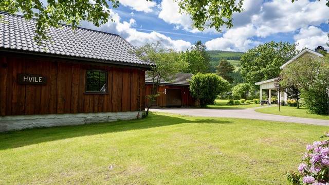 Eiendommen var tidligere en større gård som het "Hvile", og har mye historie