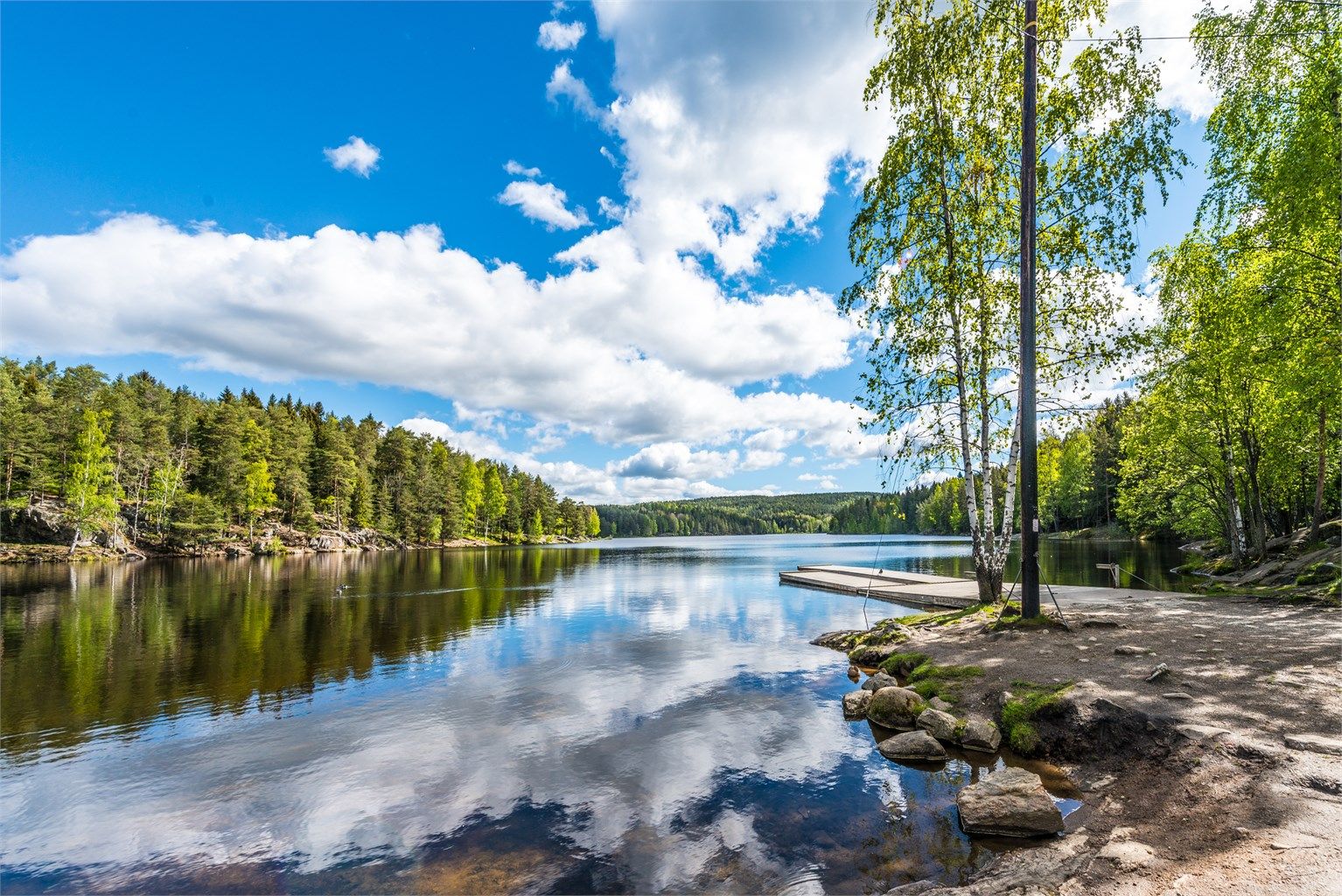 Østmarka er kjent for sin fine natur og en kort gåtur til badevannet Nøkklevann.