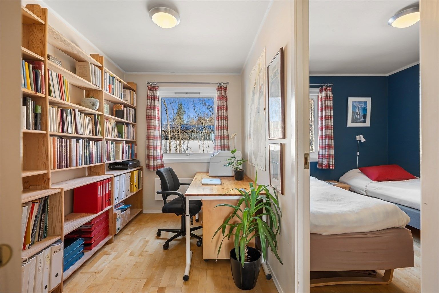 Soverom nr. 3 har adkomst via soverom nr. 2