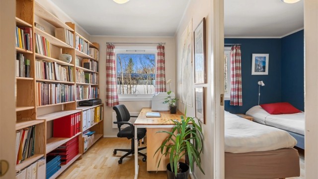 Soverom nr. 3 har adkomst via soverom nr. 2