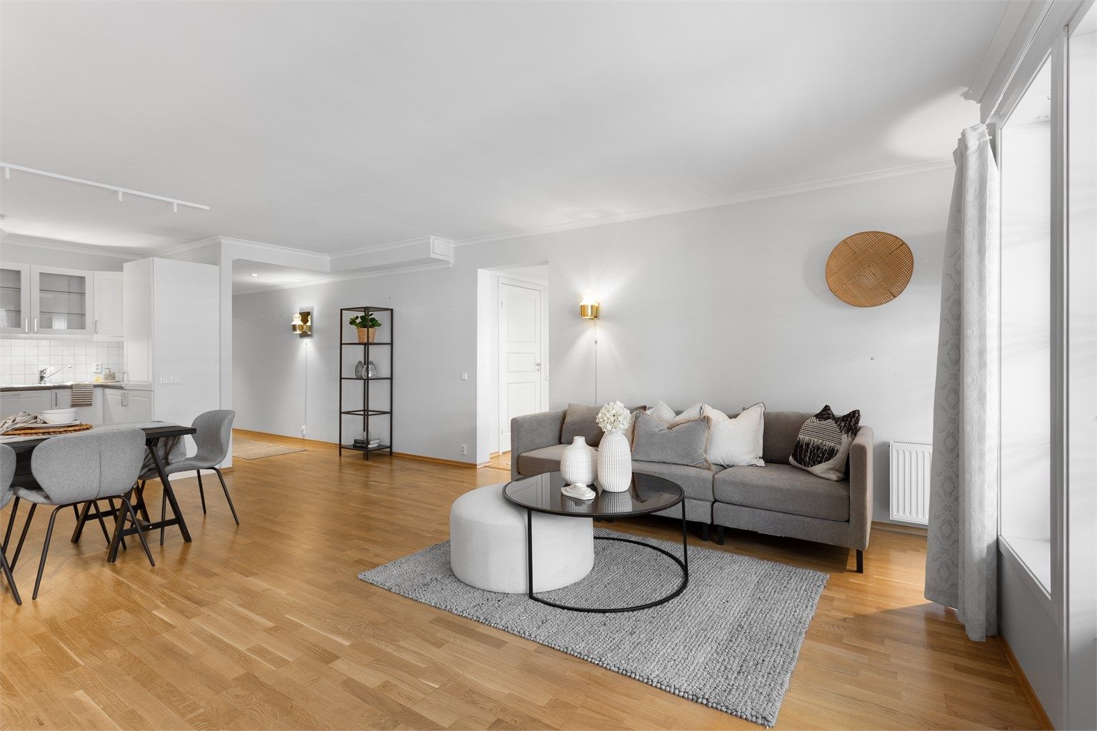 Oppvarming via radiatorer tilkoblet fjernvarme