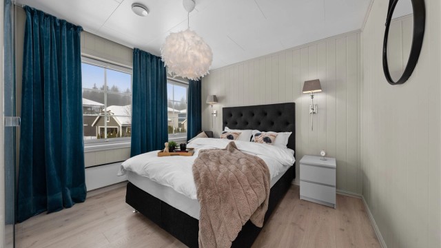 Boligen har 3 gode soverom, alle plassert i 2. etasje