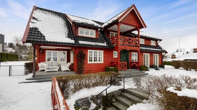 Terrassen ved stuen er på 72 kvm