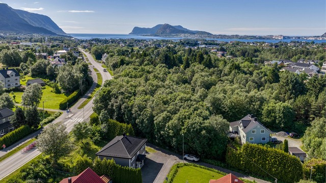 Kort vei til flotte turområder, som for eksempel stiene rundt Vassetvatnet.