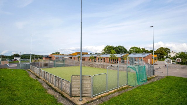 Skole.