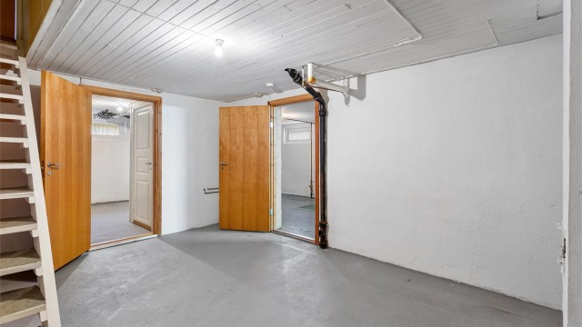 Kjellerrom med trapp til 1. etasje