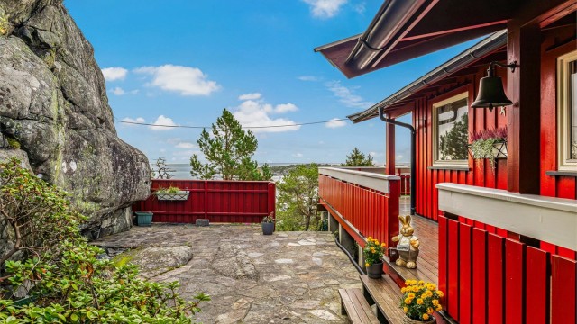 Utsikten åpenbarer seg virkelig når du kommer frem til hytta.