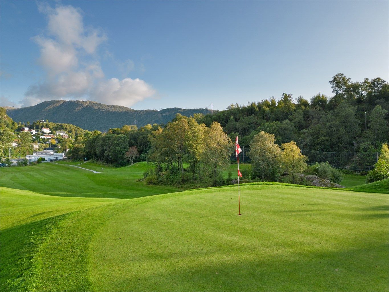 Golfbanen på Åstveit