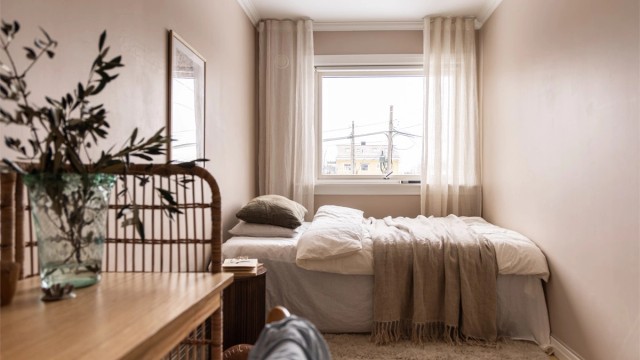 Soverommene i 2. etasje er malt i moderne farger