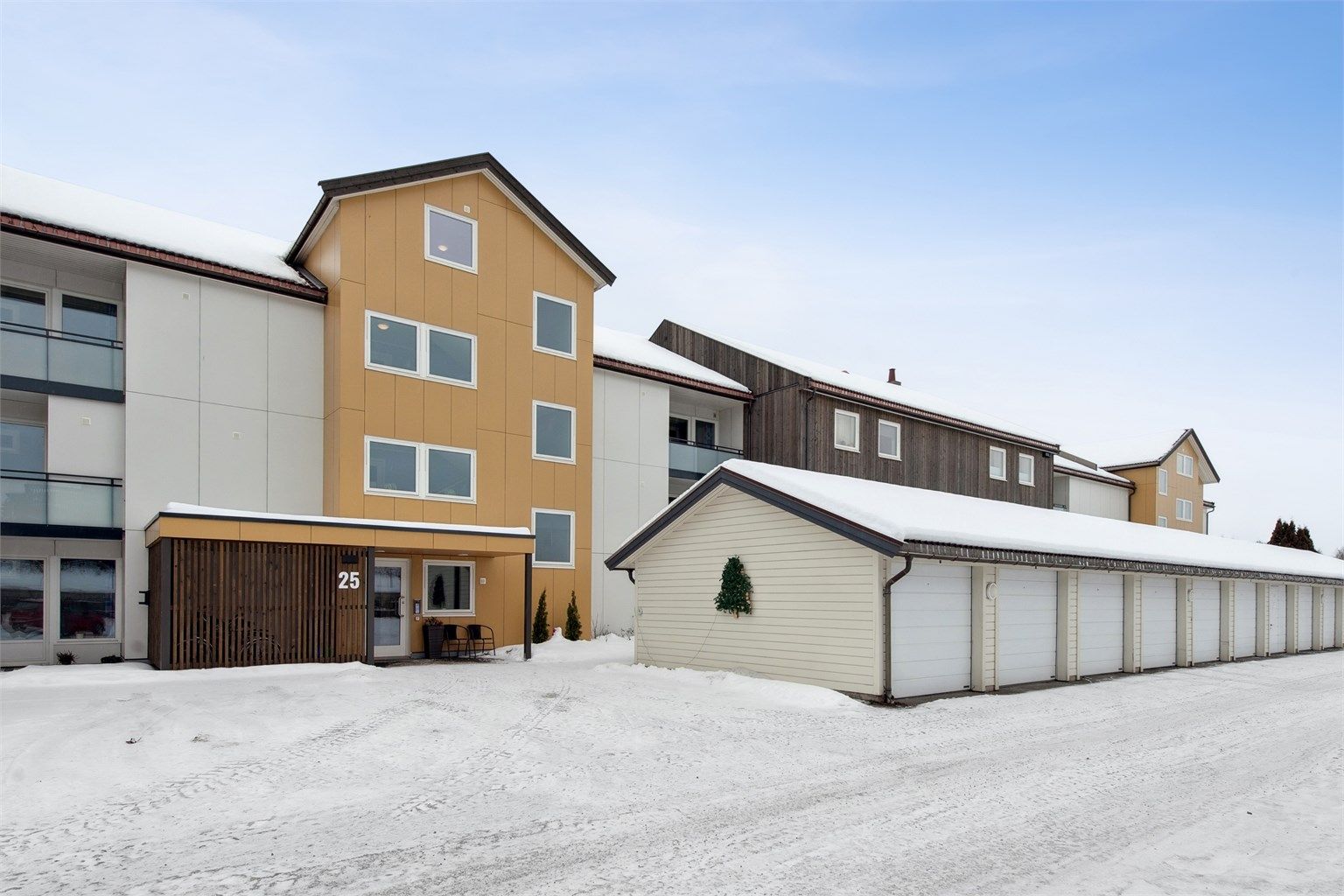 Borettslaget har nylig renovert fasadene, byttet vinduer og installert balansert ventilasjon.