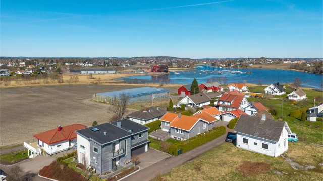 Oversiktsbilde som viser boligens plassering i nabolaget.