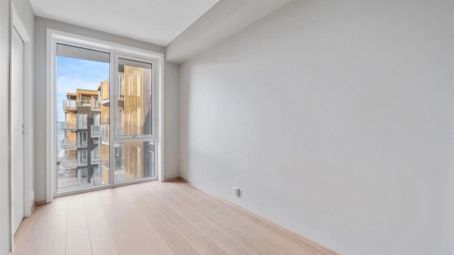 Soverom 2 måler 8,5 kvm og har også god plass til seng av forskjellig størrelse, samt garderobeløsninger.