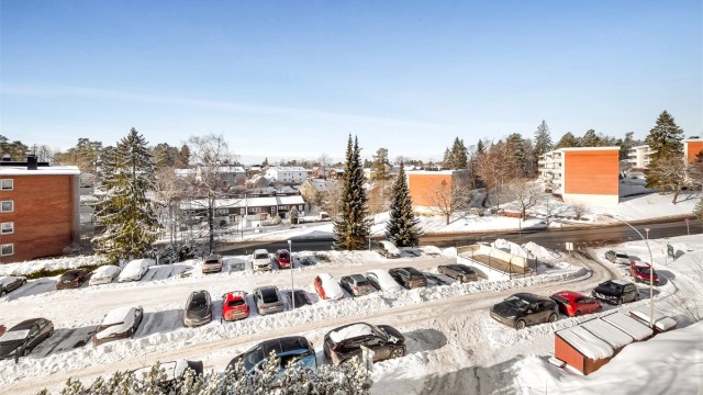 Leiligheten disponerer tre boder – én på loft og to i kjeller.