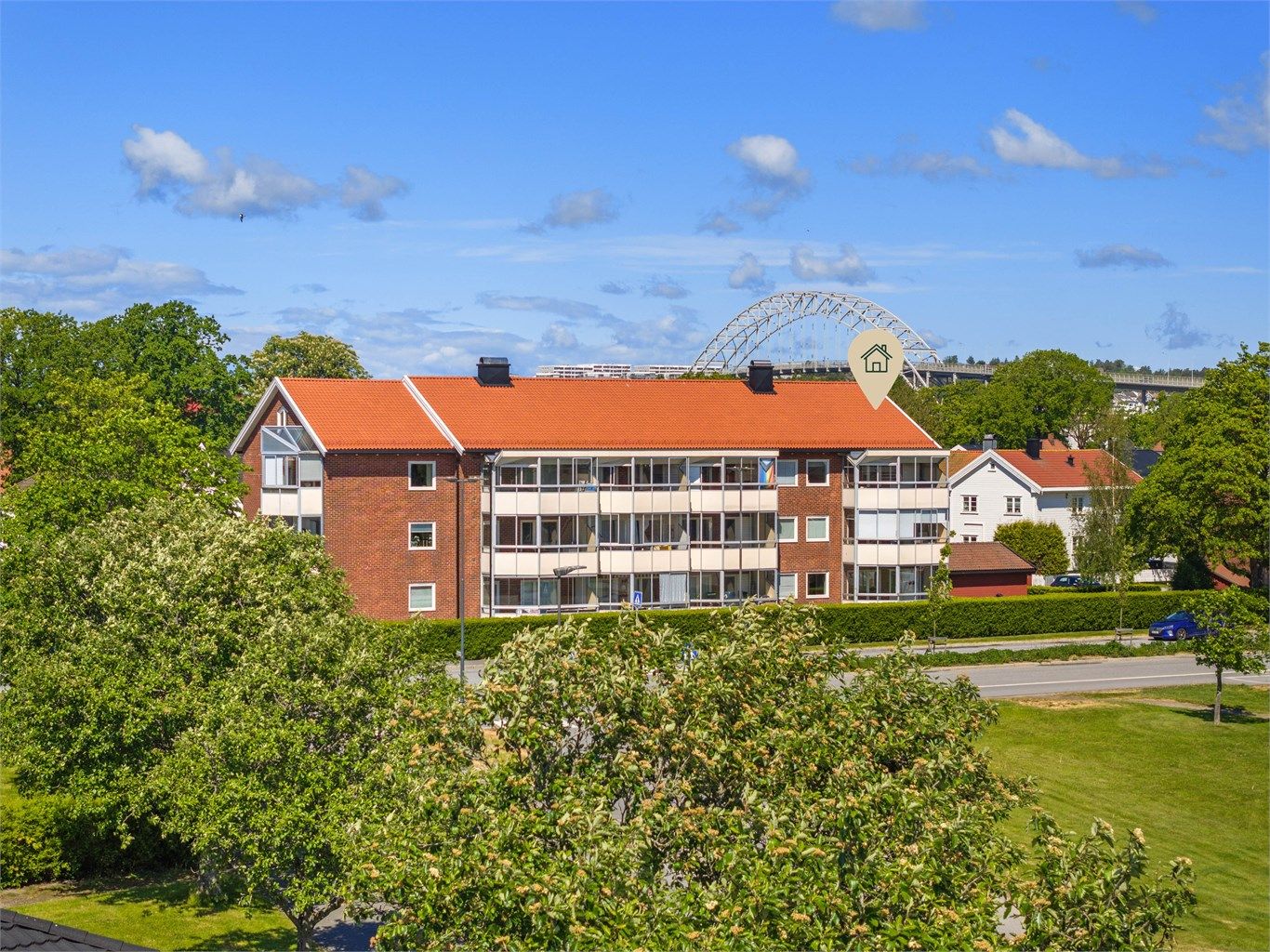 Gudeberg allé 4 presenteres av Kenneth Graarud Olsen i Krogsveen.